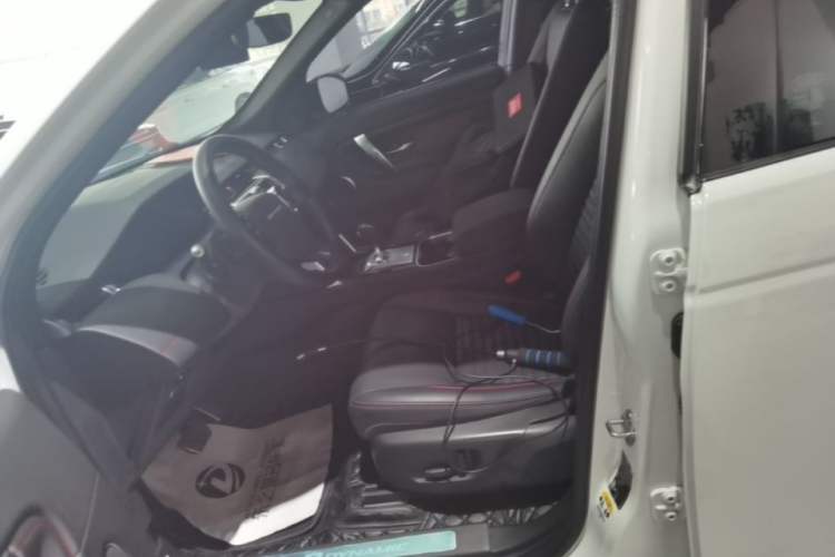 Used Land Rover Discovery Sport 2021 249 PS R-Dynamic S Performance Edition Left Front Seat
