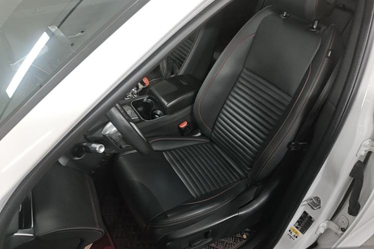 Used Land Rover Discovery Sport 2021 249 PS R-Dynamic S Performance Edition Left Front Seat