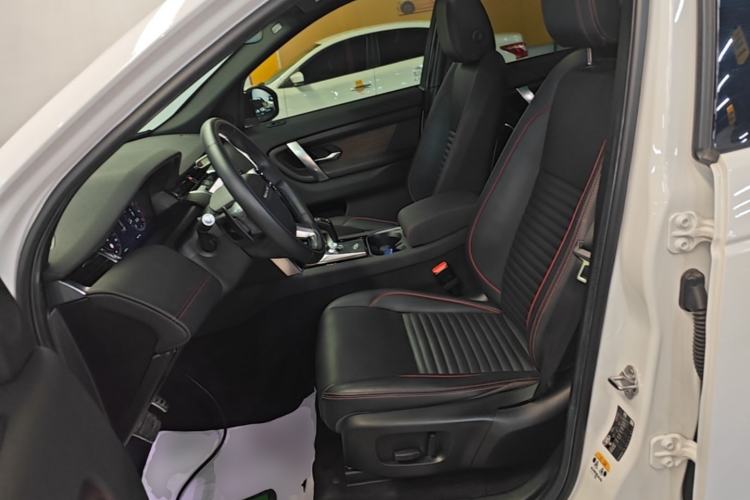 Used Land Rover Discovery Sport 2021 249 PS R-Dynamic S Performance Edition Left Front Seat