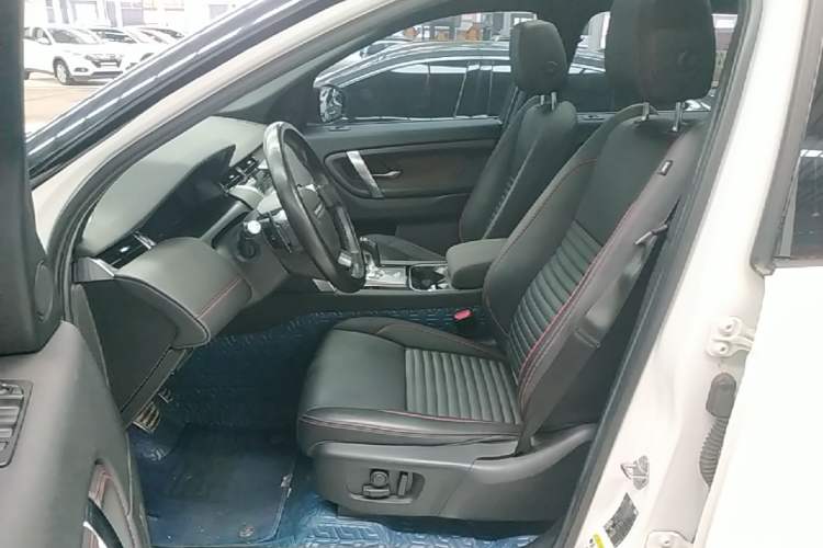 Used Land Rover Discovery Sport 2021 249 PS R-Dynamic SE Performance Tech Edition 5 Seats Left Front Seat