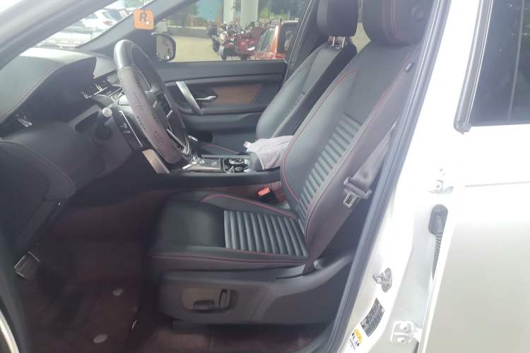Used Land Rover Discovery Sport 2021 249 PS R-Dynamic S Performance Edition Left Front Seat