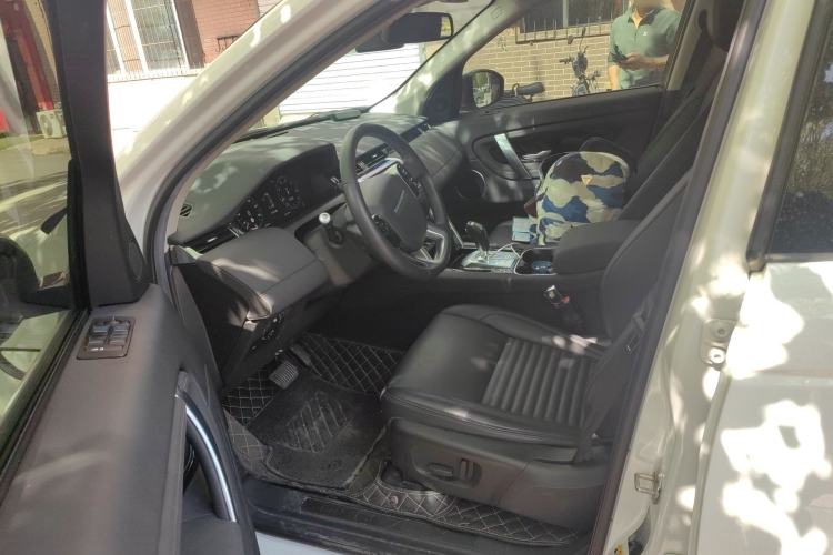 Used Land Rover Discovery Sport 2021 200 PS Family Edition Left Front Seat