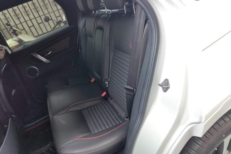 Used Land Rover Discovery Sport 2021 249 PS R-Dynamic S Performance Edition Left Rear Seat