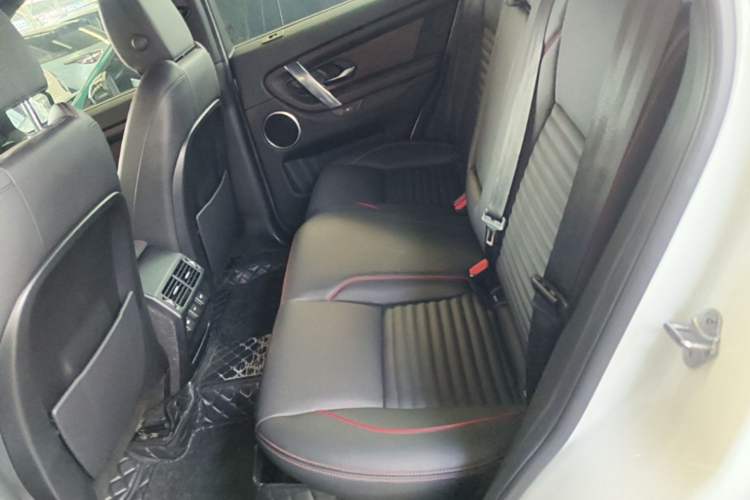 Used Land Rover Discovery Sport 2021 249 PS R-Dynamic S Performance Edition Left Rear Seat