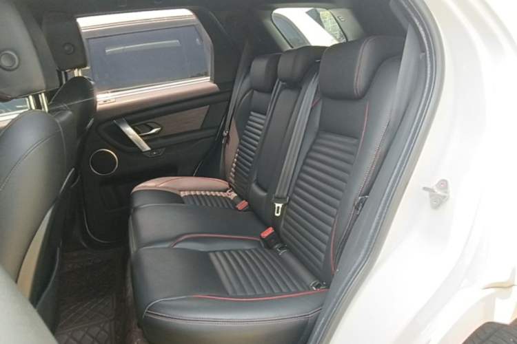 Used Land Rover Discovery Sport 2021 249 PS R-Dynamic S Performance Edition Left Rear Seat