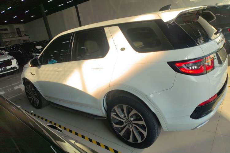 Used Land Rover Discovery Sport 2021 249 PS R-Dynamic S Performance Edition Left Side