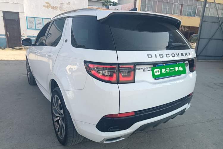 Used Land Rover Discovery Sport 2021 249 PS R-Dynamic S Performance Edition Rear Left 45 Deg