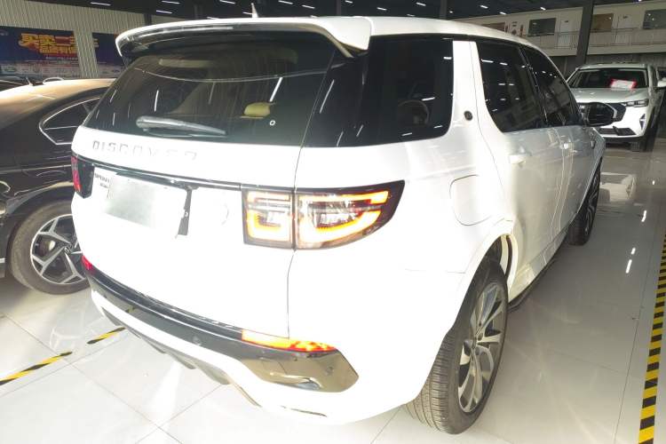 Used Land Rover Discovery Sport 2021 249 PS R-Dynamic S Performance Edition Rear Right 45 Deg