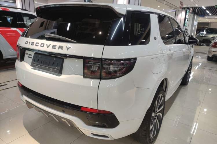 Used Land Rover Discovery Sport 2021 249 PS R-Dynamic S Performance Edition Rear Right 45 Deg