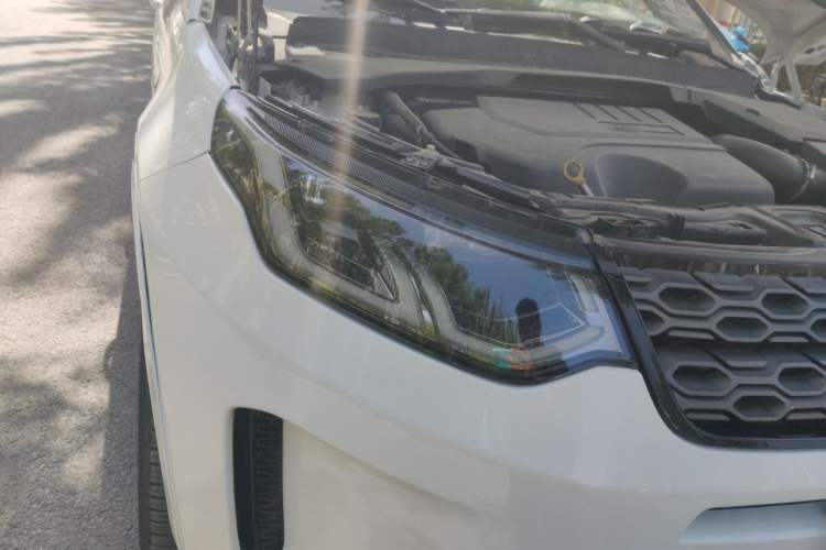 Used Land Rover Discovery Sport 2021 249 PS R-Dynamic S Performance Edition Right Front Headlight
