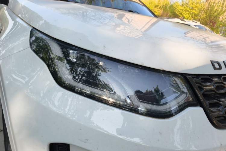 Used Land Rover Discovery Sport 2021 249 PS R-Dynamic S Performance Edition Right Front Headlight