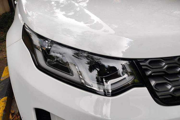 Used Land Rover Discovery Sport 2021 249 PS R-Dynamic S Performance Edition Right Front Headlight