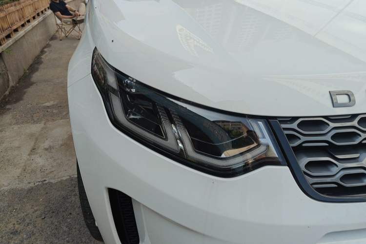 Used Land Rover Discovery Sport 2021 249 PS R-Dynamic HSE Luxury Custom Edition Right Front Headlight
