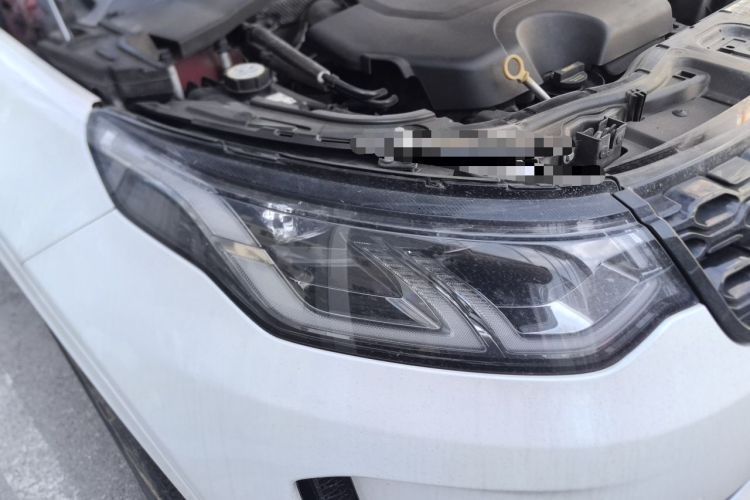 Used Land Rover Discovery Sport 2021 249 PS R-Dynamic SE Performance Tech Edition 5 Seats Right Front Headlight
