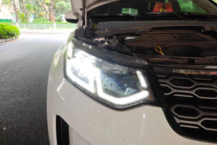 Used Land Rover Discovery Sport 2021 249 PS R-Dynamic S Performance Edition Right Front Headlight