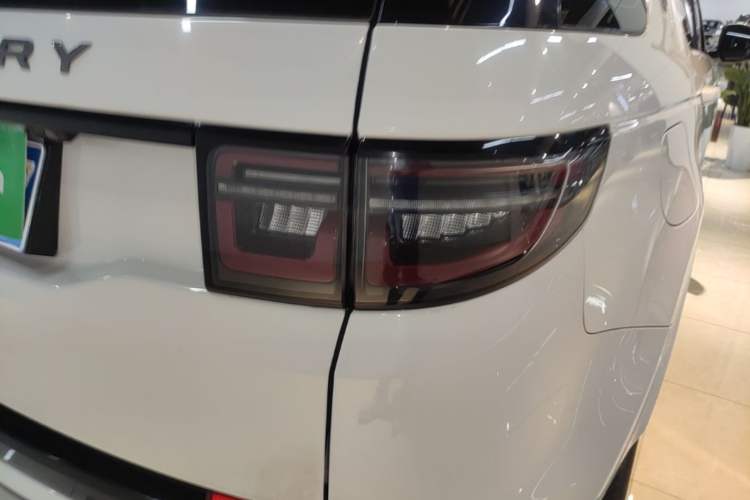 Used Land Rover Discovery Sport 2021 249 PS R-Dynamic S Performance Edition Right Rear Taillight