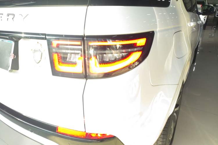 Used Land Rover Discovery Sport 2021 249 PS R-Dynamic S Performance Edition Right Rear Taillight