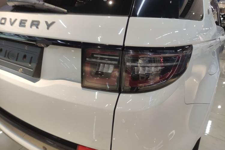 Used Land Rover Discovery Sport 2021 249 PS R-Dynamic S Performance Edition Right Rear Taillight