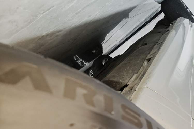 Used Land Rover Discovery Sport 2021 249 PS R-Dynamic S Performance Edition Right Side Sill