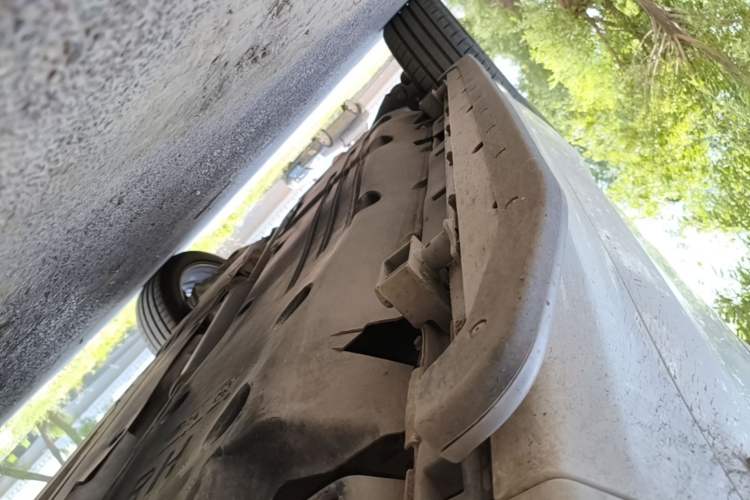 Used Land Rover Discovery Sport 2021 249 PS R-Dynamic S Performance Edition Right Side Sill