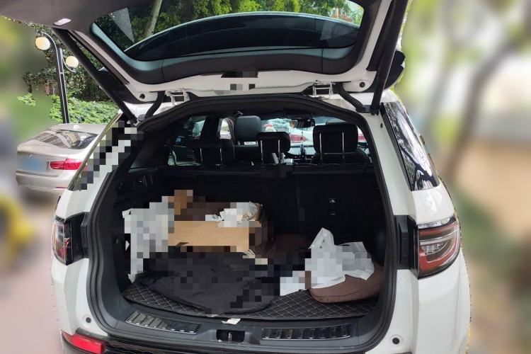 Used Land Rover Discovery Sport 2021 249 PS R-Dynamic S Performance Edition Trunk