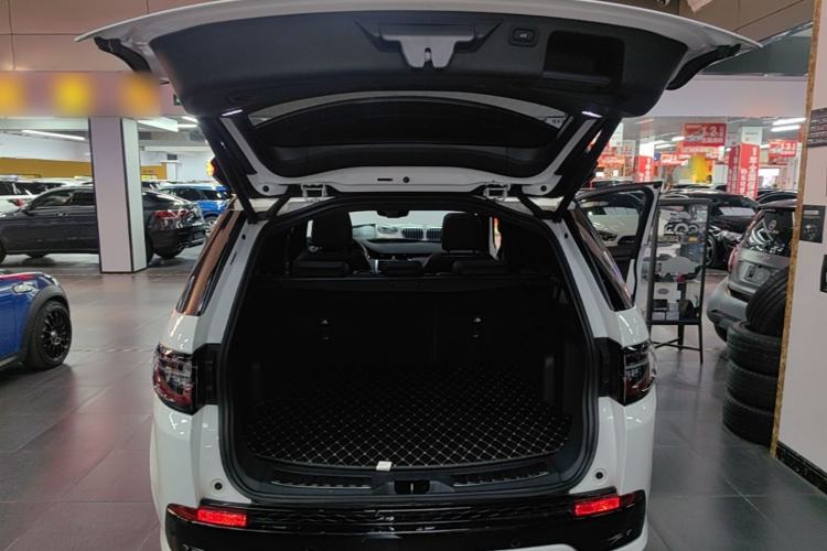 Used Land Rover Discovery Sport 2021 249 PS R-Dynamic S Performance Edition Trunk