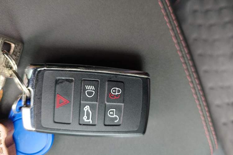 Used Land Rover Discovery Sport 2021 249 PS R-Dynamic S Performance Edition Vehicle Key