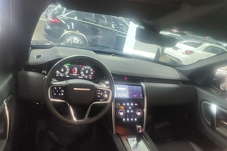 Used Land Rover Discovery Sport 2022 249 PS R-Dynamic S Performance Edition 5 Seats Center Console