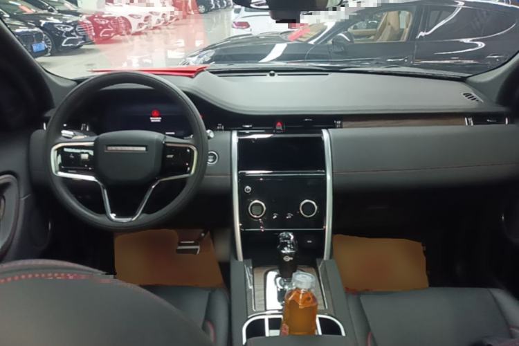 Used Land Rover Discovery Sport 2022 Revised Version 249 PS R-Dynamic S Performance Edition 5 Seats Center Console