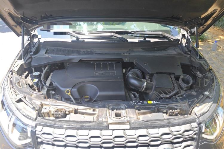 Used Land Rover Discovery Sport 2022 249 PS R-Dynamic S Performance Edition 5 Seats Engine Bay