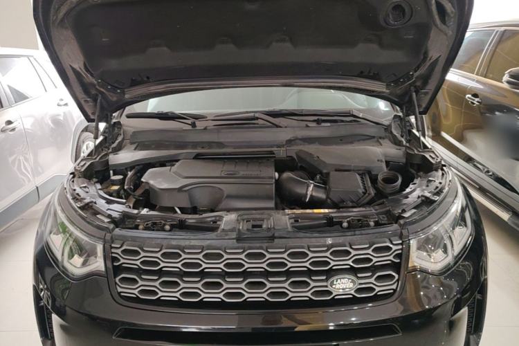 Used Land Rover Discovery Sport 2022 Revised Version 249 PS R-Dynamic S Performance Edition 5 Seats Engine Bay