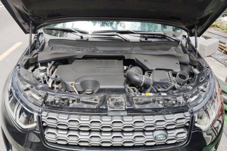 Used Land Rover Discovery Sport 2022 Revised Version 2 249 PS R-Dynamic SE Performance Tech Edition 5 Seats Engine Bay