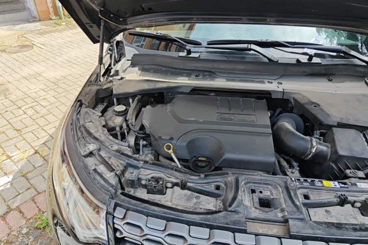 Used Land Rover Discovery Sport 2022 249 PS R-Dynamic S Performance Edition 5 Seats Engine Bay Right