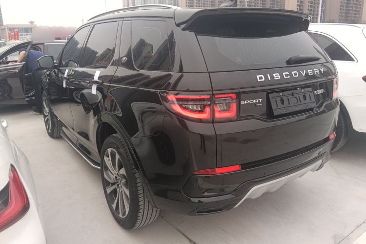 Used Land Rover Discovery Sport 2022 249 PS Metropolitan Edition 5 Seats Exterior 3