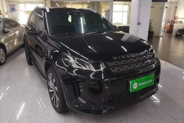 Used Land Rover Discovery Sport 2022 249 PS R-Dynamic S Performance Edition 5 Seats Front Right 45 Deg