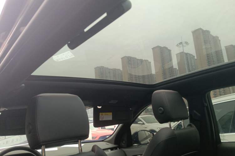 Used Land Rover Discovery Sport 2022 249 PS Metropolitan Edition 5 Seats Headliner