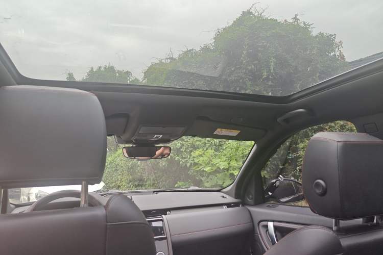 Used Land Rover Discovery Sport 2022 Revised Version 2 249 PS R-Dynamic SE Performance Tech Edition 5 Seats Headliner