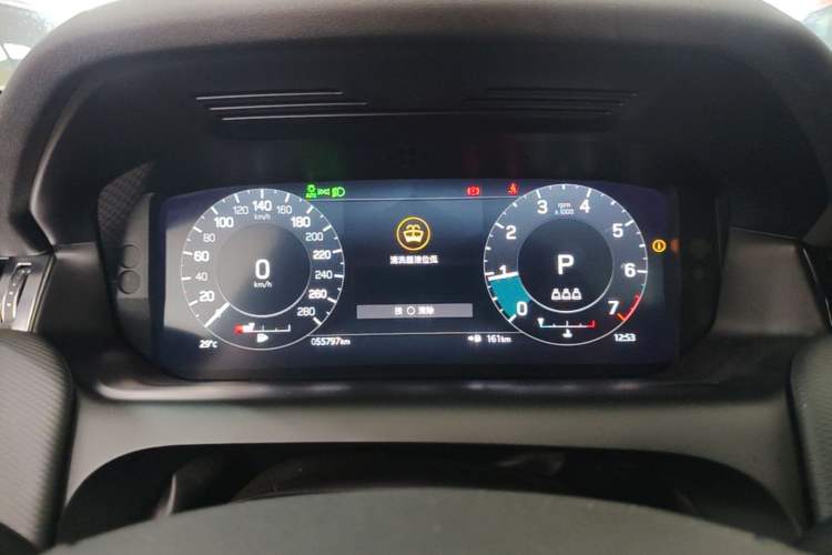 Used Land Rover Discovery Sport 2022 Revised Version 249 PS R-Dynamic S Performance Edition 5 Seats Instrument Cluster