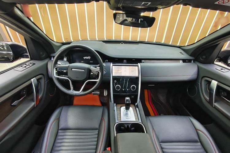 Used Land Rover Discovery Sport 2022 Revised Version 249 PS R-Dynamic S Performance Edition 5 Seats Interior 1