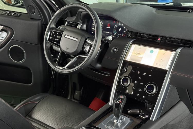 Used Land Rover Discovery Sport 2022 249 PS R-Dynamic SE Performance Tech Edition 5 Seats Interior 1