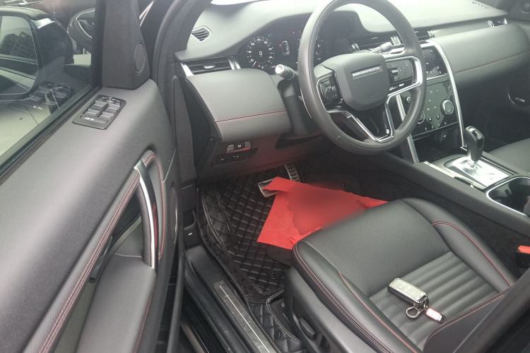 Used Land Rover Discovery Sport 2022 249 PS Metropolitan Edition 5 Seats Interior 3