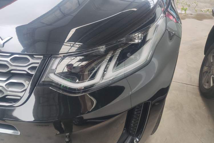 Used Land Rover Discovery Sport 2022 Restyled 249 PS R-Dynamic SE Performance Tech Edition 5 Seats Left Front Headlight