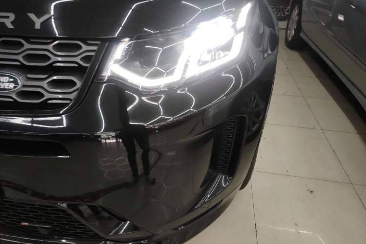 Used Land Rover Discovery Sport 2022 Revised Version 2 249 PS R-Dynamic SE Performance Tech Edition 5 Seats Left Front Headlight