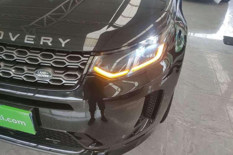 Used Land Rover Discovery Sport 2022 249 PS R-Dynamic S Performance Edition 5 Seats Left Front Headlight