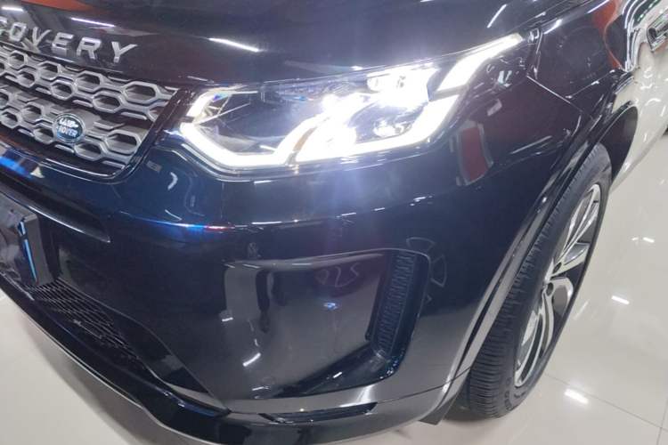 Used Land Rover Discovery Sport 2022 Revised Version 249 PS R-Dynamic S Performance Edition 5 Seats Left Front Headlight