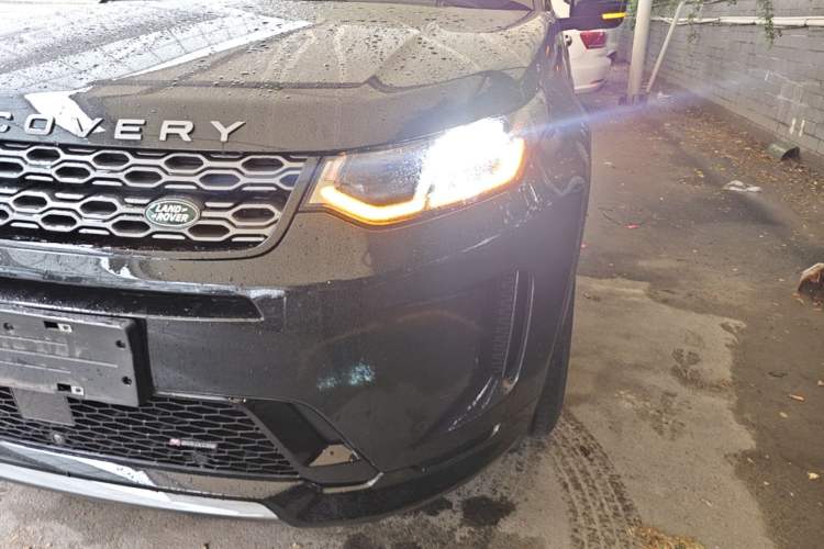Used Land Rover Discovery Sport 2022 Revised Version 2 249 PS R-Dynamic SE Performance Tech Edition 5 Seats Left Front Headlight