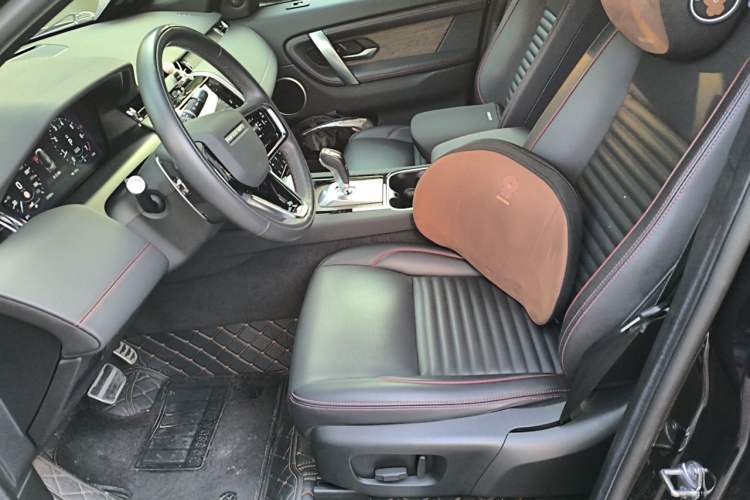 Used Land Rover Discovery Sport 2022 249 PS R-Dynamic S Performance Edition 5 Seats Left Front Seat
