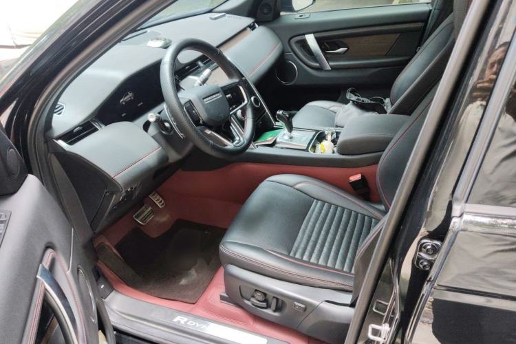 Used Land Rover Discovery Sport 2022 Revised Version 2 249 PS R-Dynamic SE Performance Tech Edition 5 Seats Left Front Seat