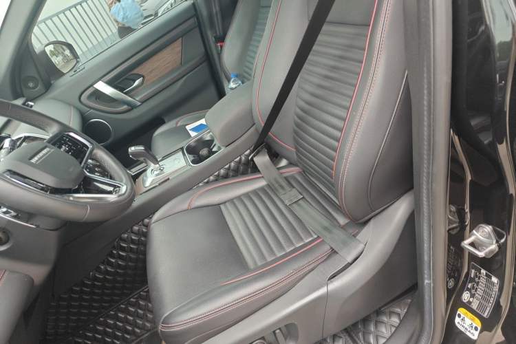 Used Land Rover Discovery Sport 2022 249 PS R-Dynamic S Performance Edition 5 Seats Left Front Seat