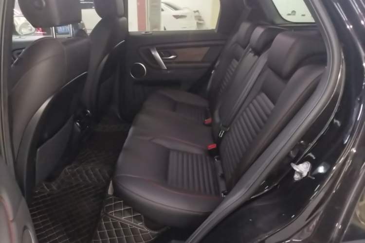 Used Land Rover Discovery Sport 2022 249 PS R-Dynamic S Performance Edition 5 Seats Left Rear Seat